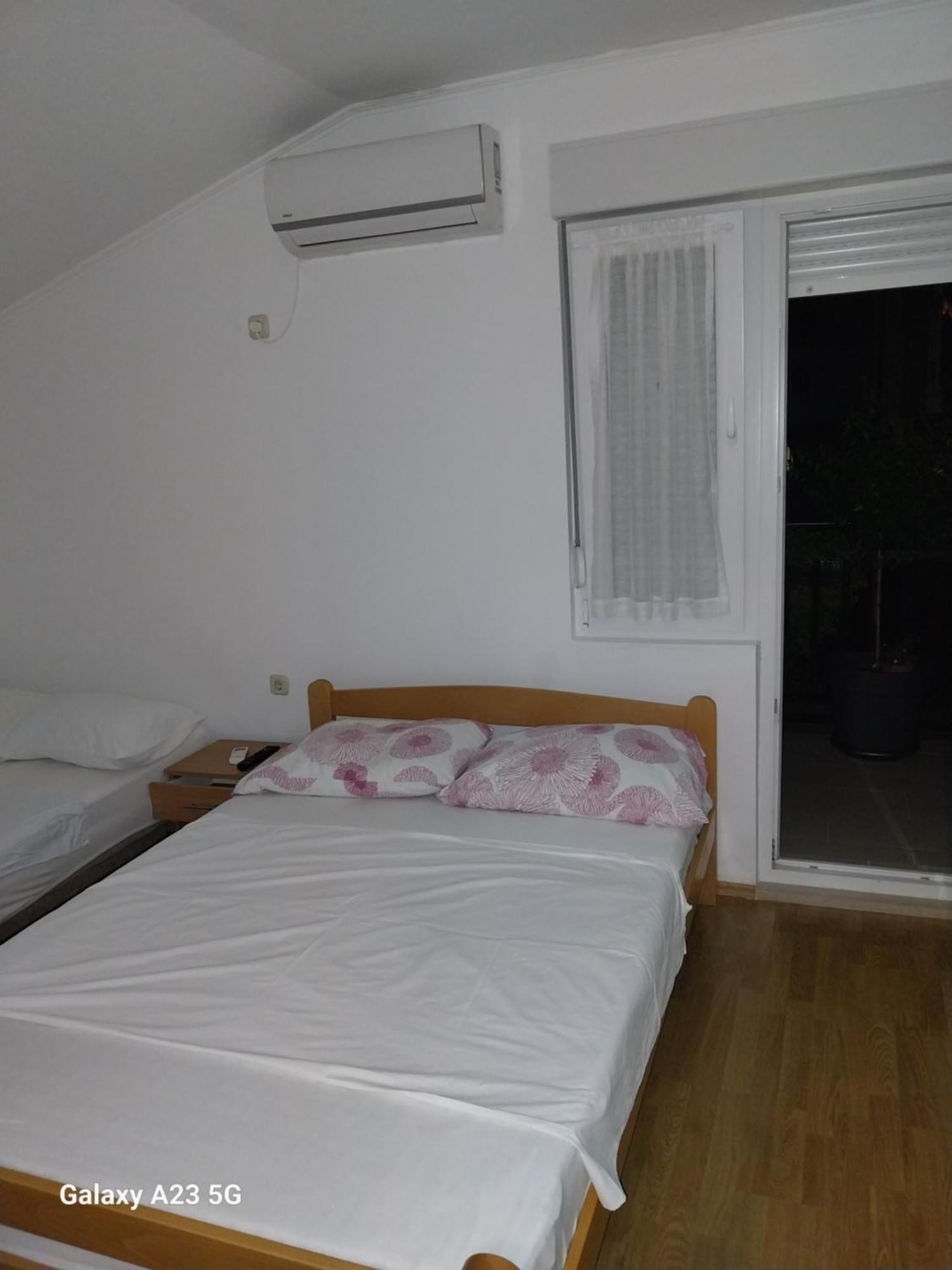 Apartmani Liberan Neum Extérieur photo