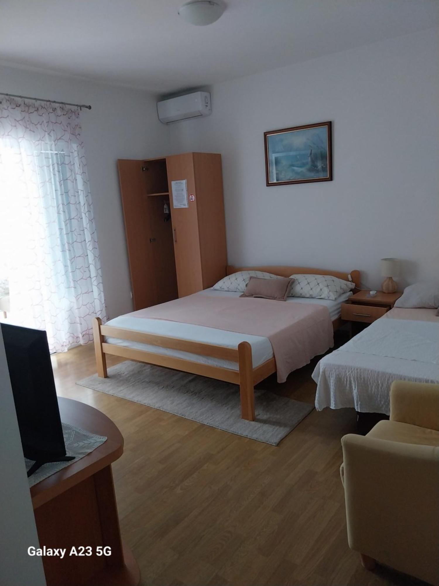 Apartmani Liberan Neum Chambre photo