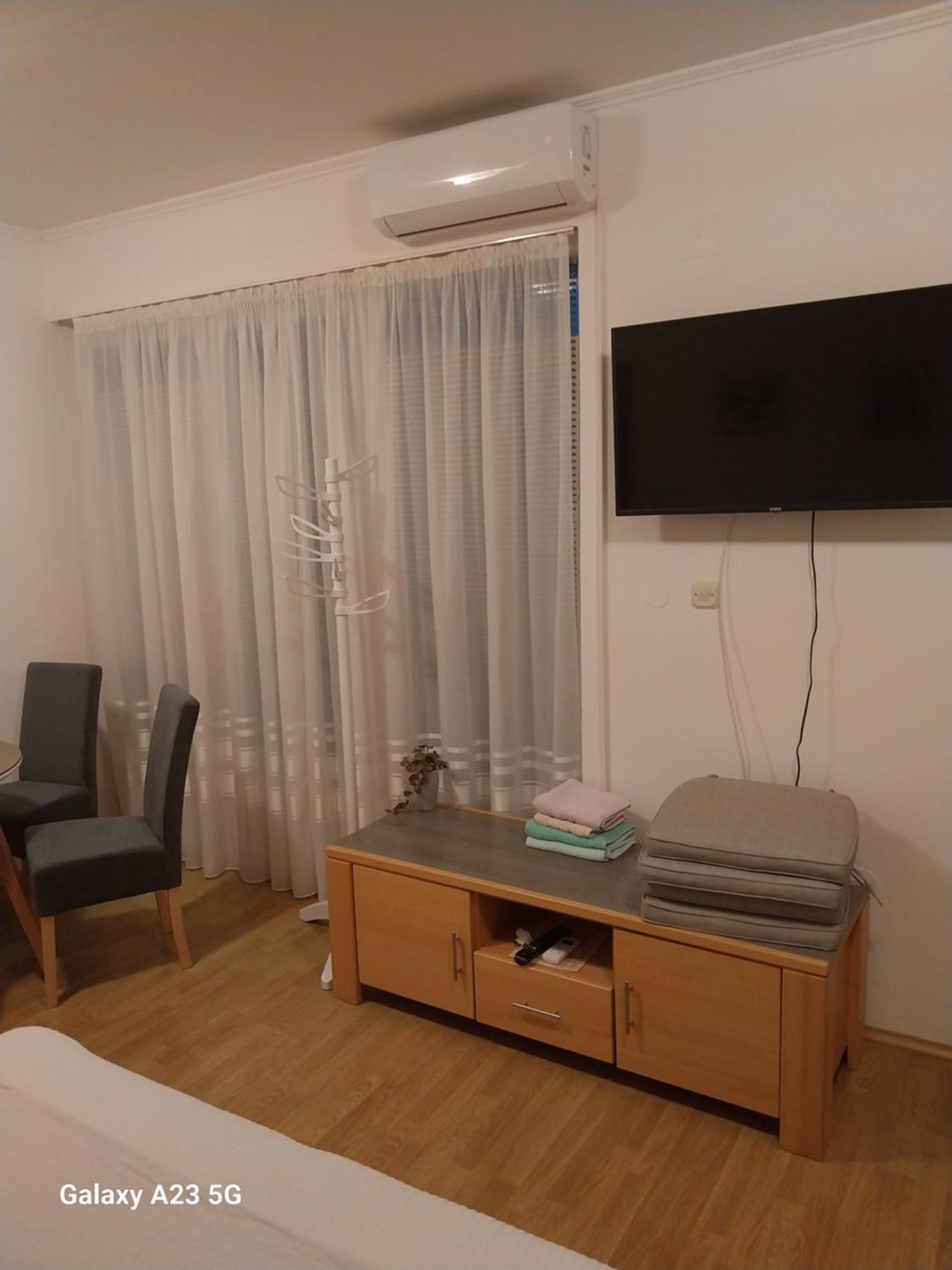 Apartmani Liberan Neum Extérieur photo