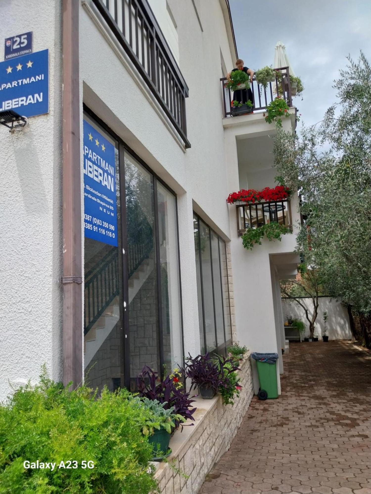 Apartmani Liberan Neum Extérieur photo