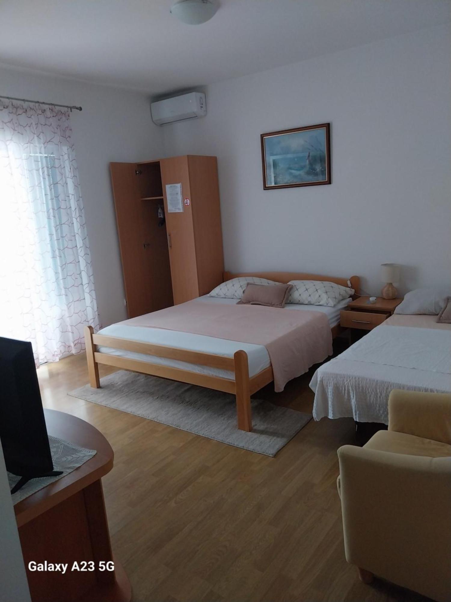 Apartmani Liberan Neum Extérieur photo